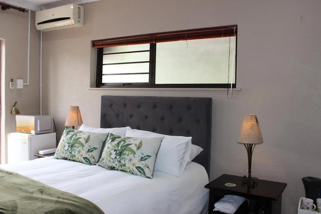 Amru Guesthouse B&B Brackenfell Guest house