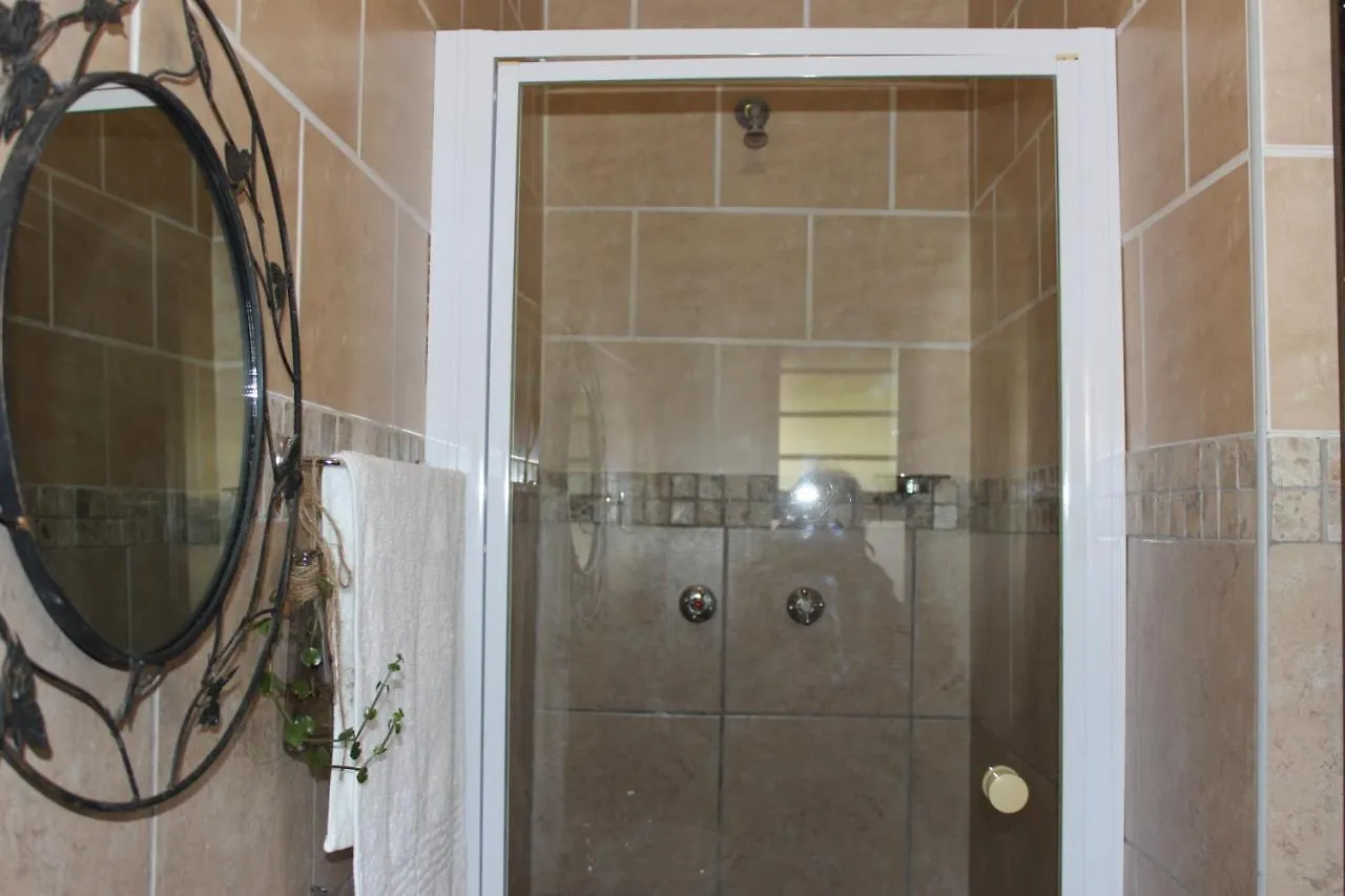 Amru Guesthouse B&B Brackenfell