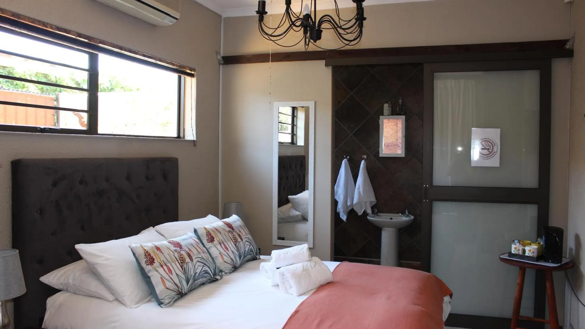 Amru Guesthouse B&B Brackenfell 0*,  South Africa